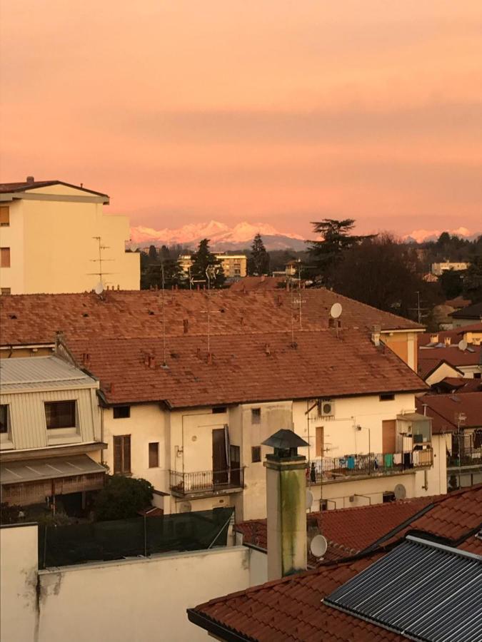 Bilocale In Centro - 10Km Da Malpensa Apartman Gallarate Kültér fotó